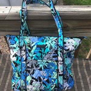 Authentic Vera Bradley Camofloral Tote